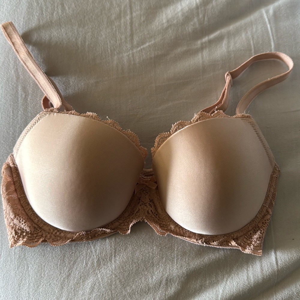 Victoria’s Secret Dream Angels Lined Demi Bra